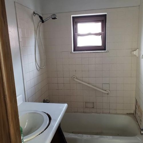 821 Peralta St, Pittsburgh PA 15212-8002 exterior