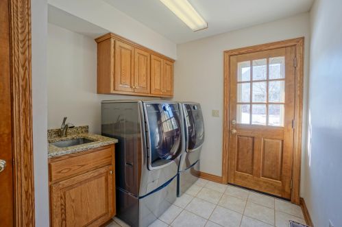 4501 121, Milwaukee WI 53228-2490 exterior