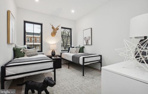 1416 A St, Washington DC  20003-1523 exterior