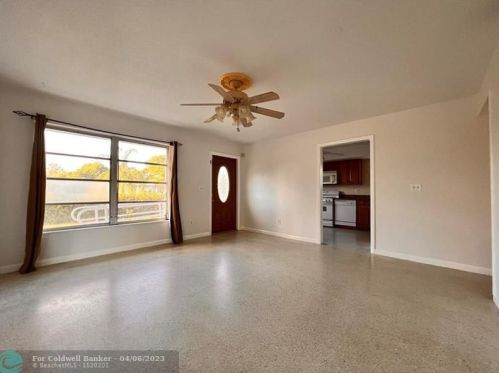 124 Lobster Rd, Fort Pierce FL  34983-1718 exterior