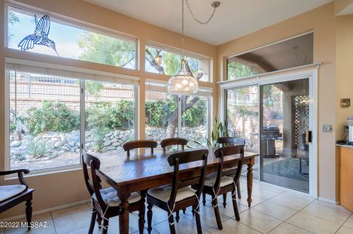 2261 Gerbera Way, Tucson AZ 85755-7167 exterior