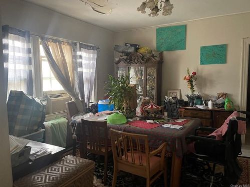 160 Brookside Ave, Mount Vernon NY 10553-1304 exterior