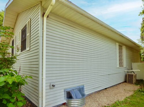 22361 Happy Dr, Cassopolis MI  49031-9700 exterior