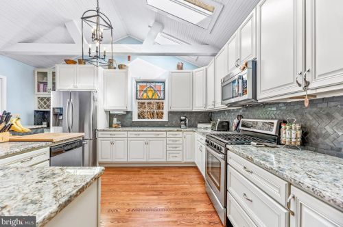 152 Duval Ln, Edgewater MD 21037-1613 exterior