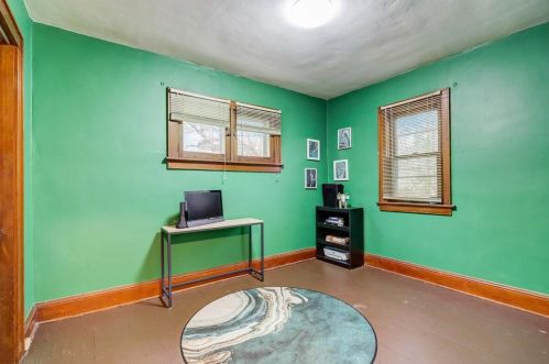 5946 40th St, Milwaukee WI  53209-3923 exterior