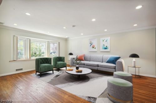 55 Evergreen Ave, Springfield, NJ 07081-2712