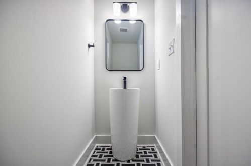 925 Garibaldi St, Atlanta GA  30310-3133 exterior