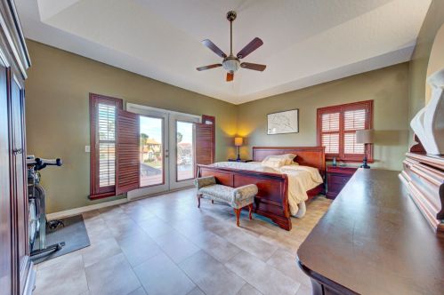 2006 Sykes Crk Dr, Merritt Island FL 32953-3065 exterior