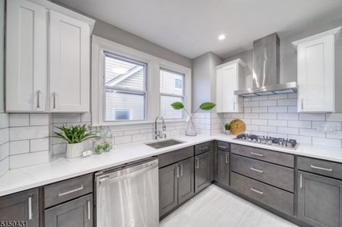 72 Hughes St, Maplewood NJ  07040-3304 exterior