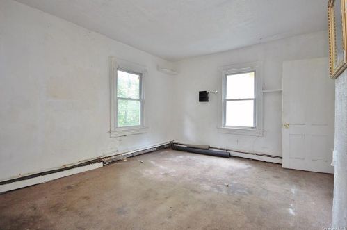 1353 Howard St, Peekskill NY 10566-3002 exterior