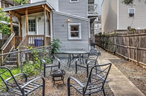 504 Poplar St, Lancaster PA  17603-5235 exterior