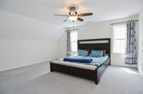 47 Windermere Vlg Rd, Ellington CT exterior