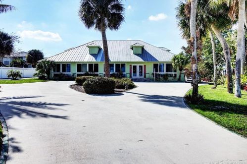 9601 Indian River Dr, Fort Pierce, FL 34982-7826