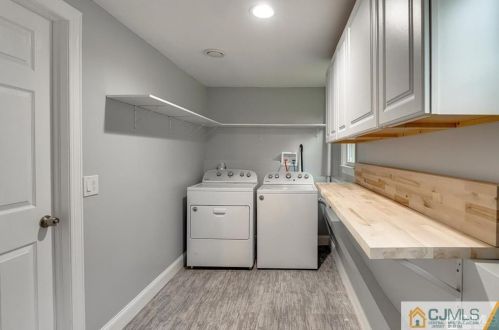 6 Kim Ct, Old Bridge NJ 08857-3405 exterior