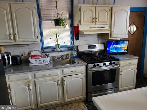 245 Durham St, Philadelphia PA 19119-1825 exterior