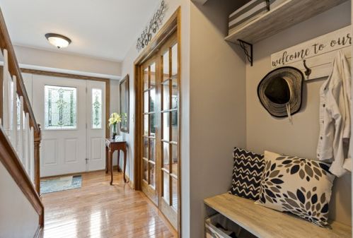 1451 Candlewood Dr, Bull Valley IL 60014-8960 exterior