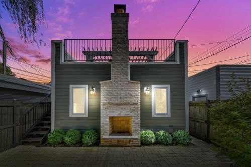 3417 Bell Ave, Chicago IL 60622-3033 exterior