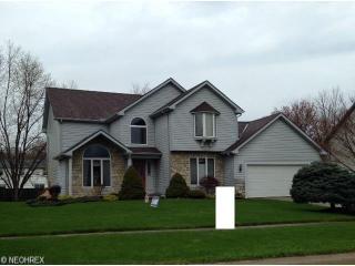 622 Cherry Valley Dr, Vermilion, OH 44001-1145