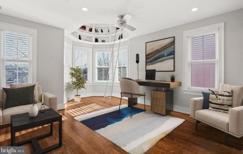 420 3rd St, Washington DC  20003-1930 exterior