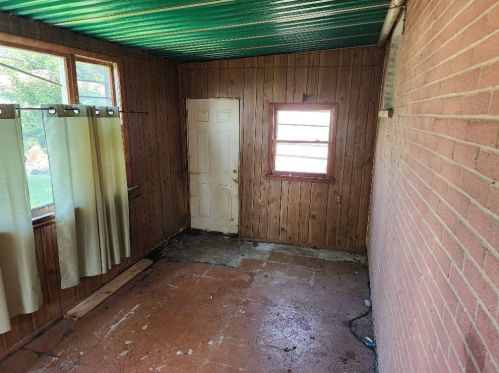 2032 15 Ave, Broadview IL 60155-3008 exterior