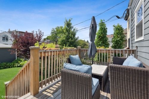 2425 Pensacola Ave, Chicago IL  60618-1607 exterior