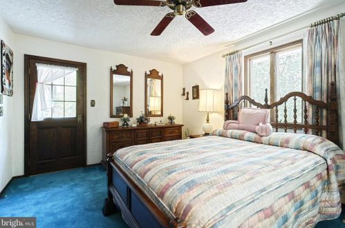 799 Laurel Wood Ln, Hanover PA 17331-6868 exterior