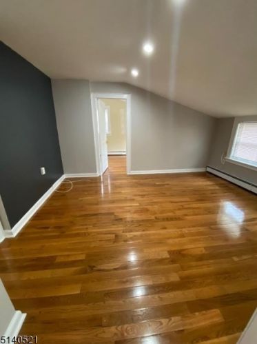 122 9th Ave, Paterson NJ  07506-1643 exterior