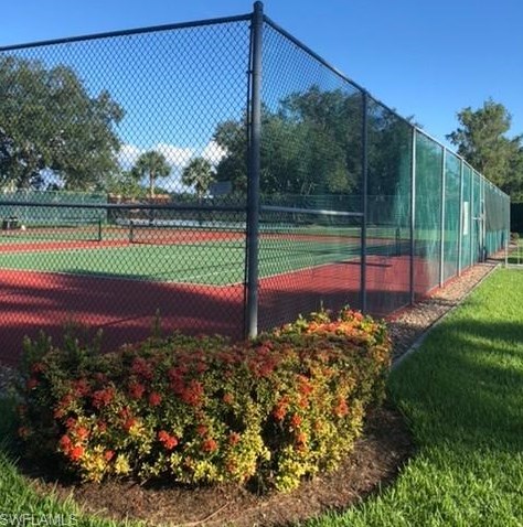 1130 Partridge Cir, Naples FL 34104-8806 exterior