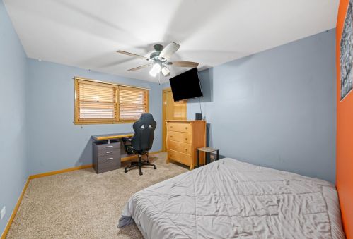 5838 59th St, Chicago IL 60629-3907 exterior