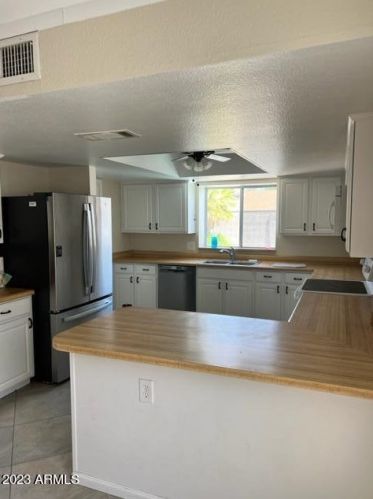 302 Shawnee Dr, Chandler AZ  85225-7185 exterior