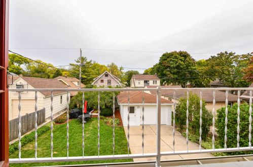 2508 Lefeber Ave, Milwaukee WI 53213-1222 exterior