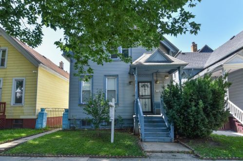 1109 18 St, Milwaukee WI 53233-1131 exterior