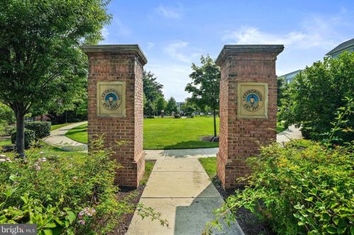 2139 Little Sorrel Way, Silver Spring MD 20902-2893 exterior