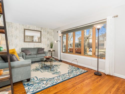 5324 Normandy Ave, Chicago, IL 60638-1208