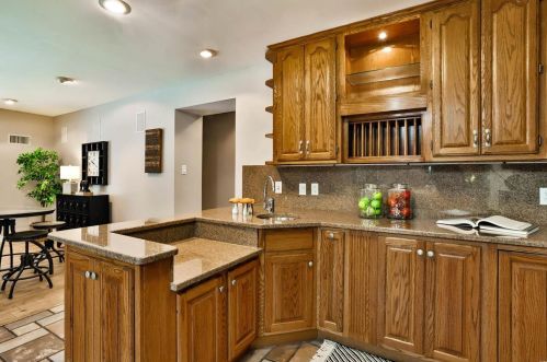 10101 Courtwick Dr, Saint Louis MO 63128-1613 exterior