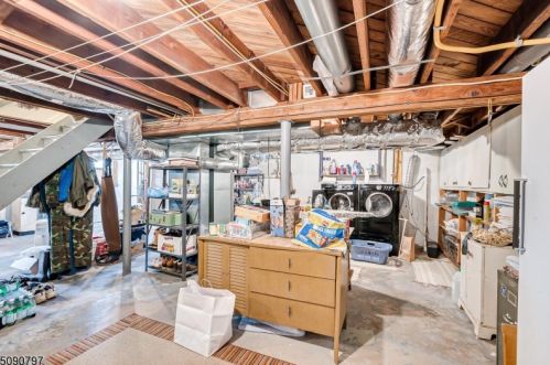 57 Francis St, Iselin NJ 08830-1121 exterior