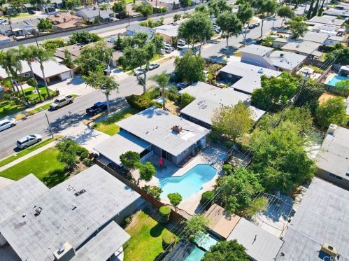 511 Rosslynn Ave, Fullerton CA  92832-2725 exterior