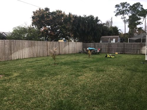 898 Curtis St, Fort Pierce FL 34983-1935 exterior