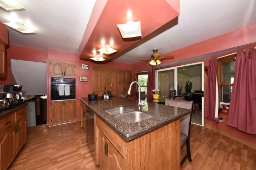 11014 Derby Ave, Milwaukee WI 53225-4452 exterior