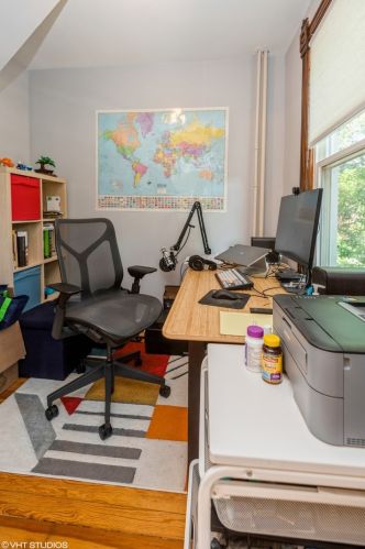 1333 Roscoe St, Chicago IL 60657-6782 exterior