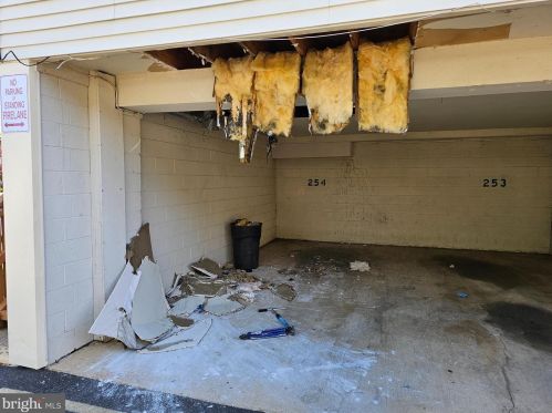 8501 Mina Loma Ct, Alexandria VA 22309-1647 exterior