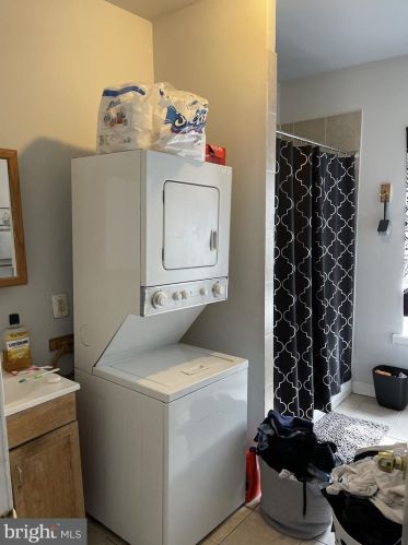 2126 16 St, Philadelphia PA 19121-1641 exterior