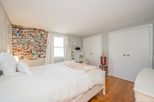 2 Cornwall Rd, Norwalk CT 06850-1807 exterior