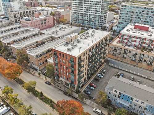 1632 Indiana Ave, Chicago IL  60616-1327 exterior