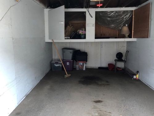 73 Yorktown Dr, Springfield MA  01108-3135 exterior