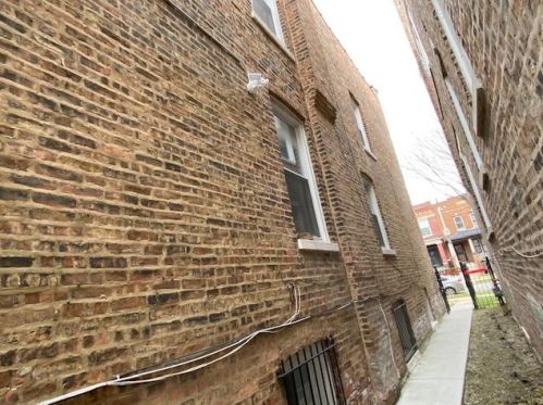 151 Leamington Ave, Chicago IL 60651-1424 exterior