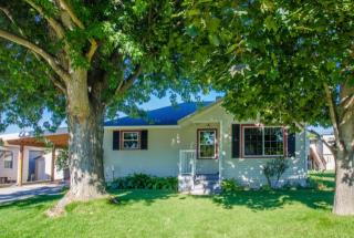 904 27th Ave, Yakima, WA 98902-4036