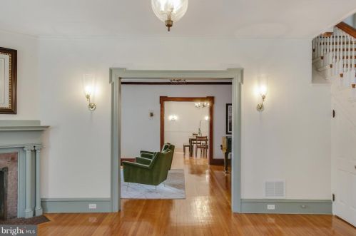 5800 Greene St, Philadelphia PA  19144-2704 exterior