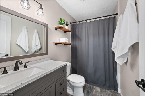 583 Burlington Rd, Saint Paul MN  55119-5322 exterior