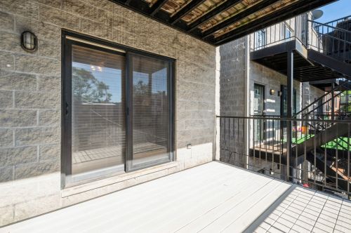 6532 Woodlawn Ave, Chicago IL 60637-4306 exterior